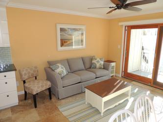 208 Breakers 1 Bedroom Cabin Rental