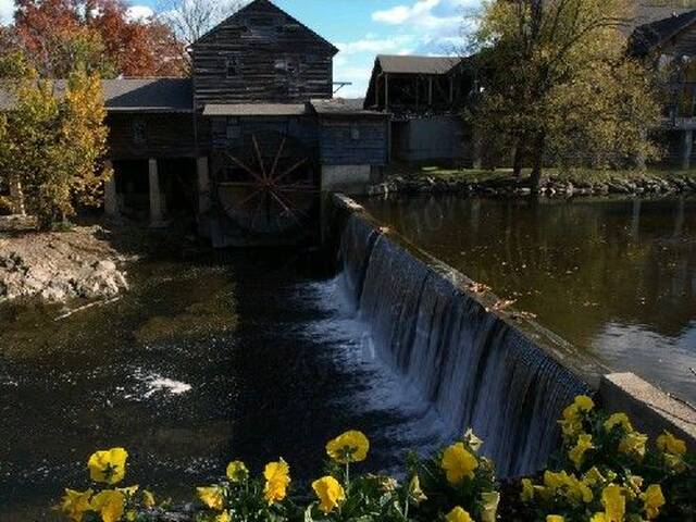 Old Mill Restaurant in Pigeon Forge Tennessee