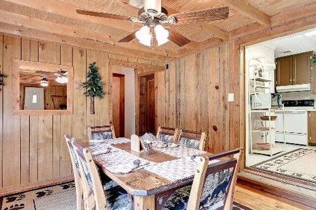 log cabin dining