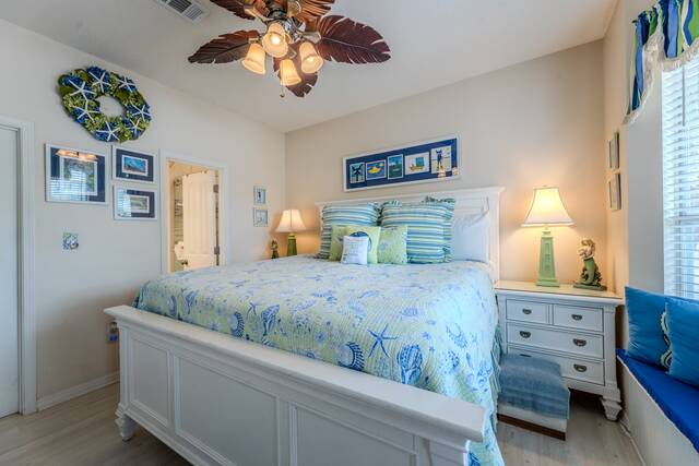 Castaway Cottage Destin Florida master bedroom with King bed