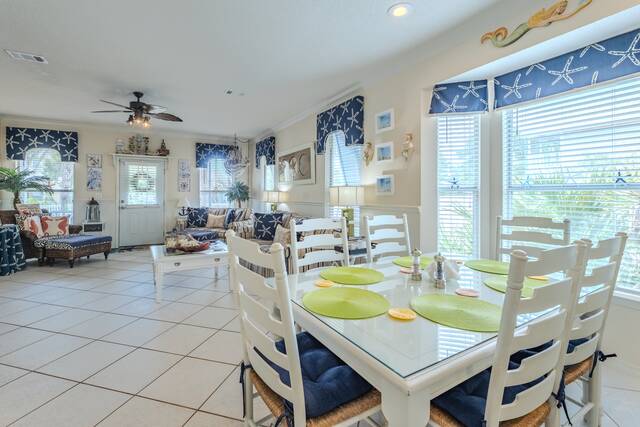 Castaway Cottage Destin Florida open living dining