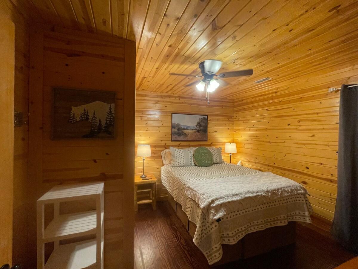 Little Lake Retreat