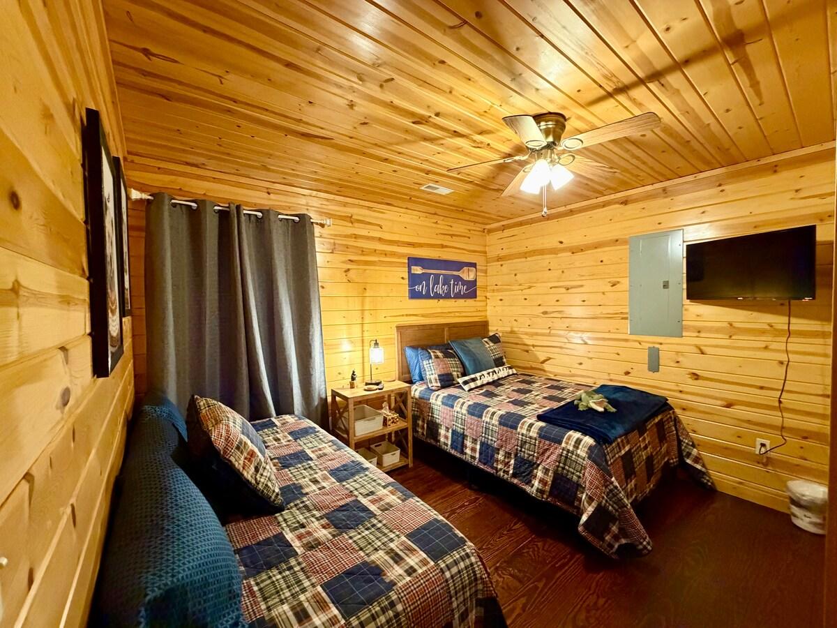 Little Lake Retreat