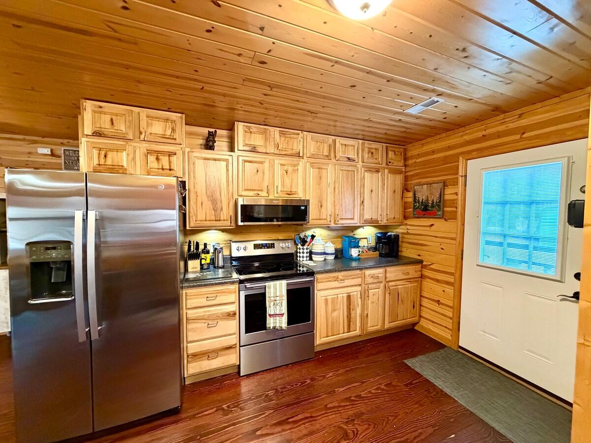 Little Lake Retreat