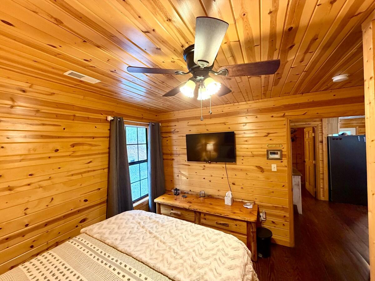 Little Lake Retreat