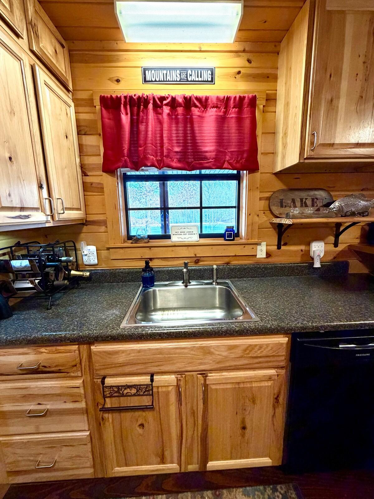 Little Lake Retreat
