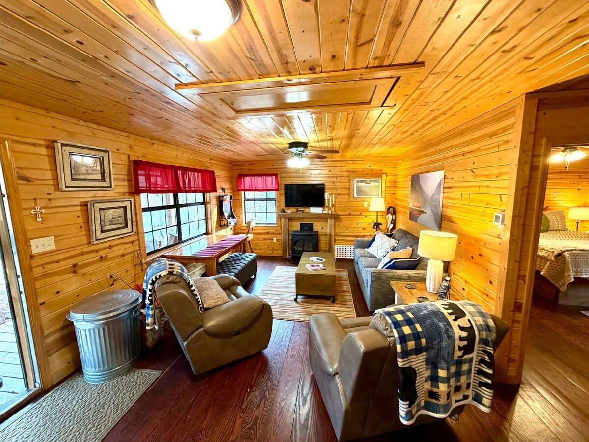 Little Lake Retreat