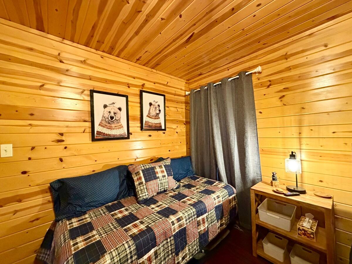 Little Lake Retreat