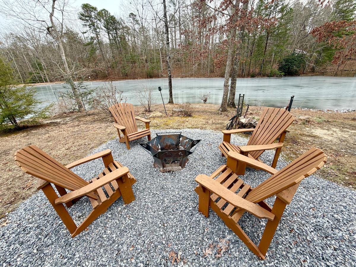 Little Lake Retreat