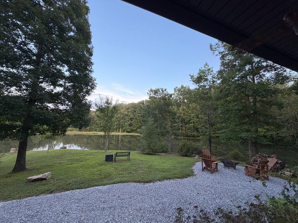 Little Lake Retreat