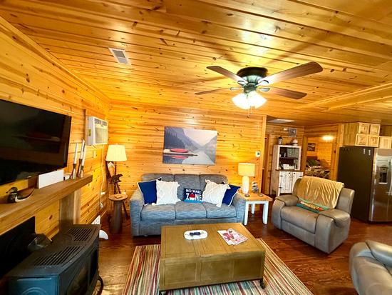 Little Lake Retreat