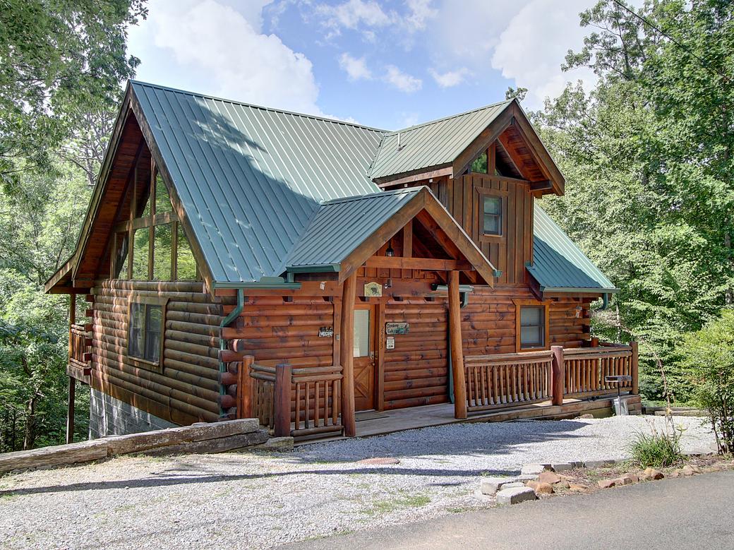 Large Gatlinburg Cabin Rentals For Groups And Family Reunions