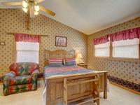 BEDROOM 2 (UPSTAIRS)