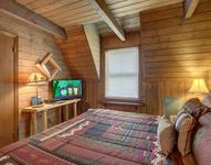 BEDROOM 1 (MAIN LEVEL)