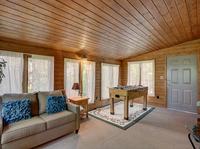 SUN ROOM (MAIN LEVEL)
