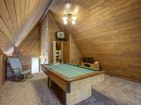 POOL TABLE (LOFT)