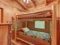 BEDROOM 3 (Twin Bunks)