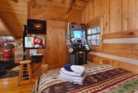 BEDROOM 2 (LOFT, 2ND LEVEL)