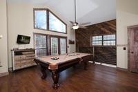 SILVER MAPLE CHALET SILVER MAPLE CHALET