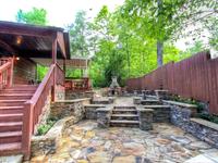 DECK & PATIO
