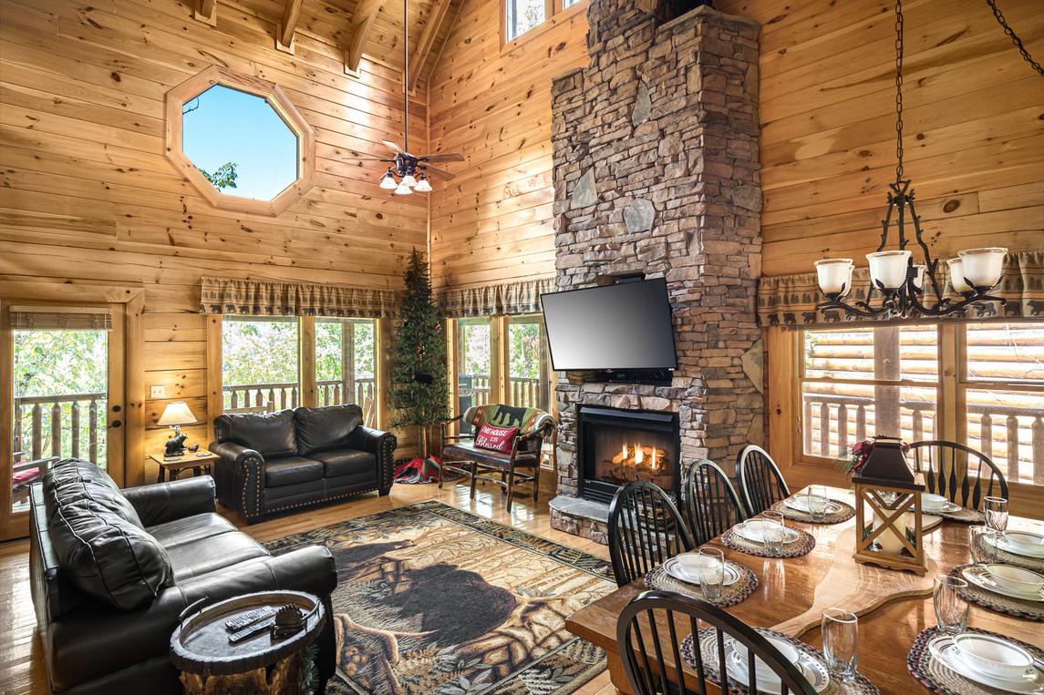 Bear Creek Falls Retreat :: Bear Camp Cabin Rentals