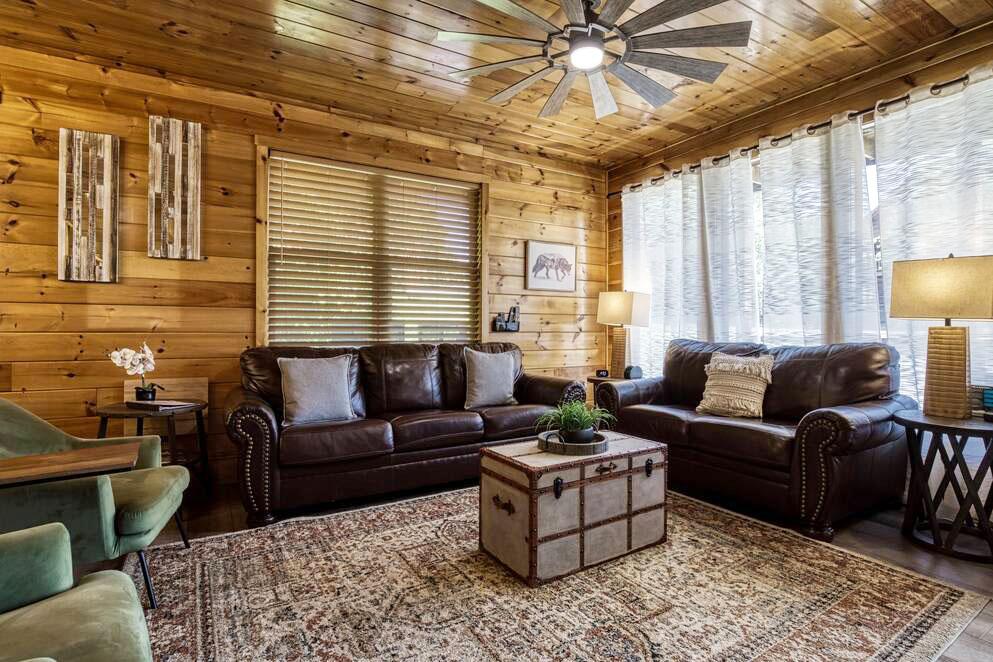 Cozy Bear Lodge 