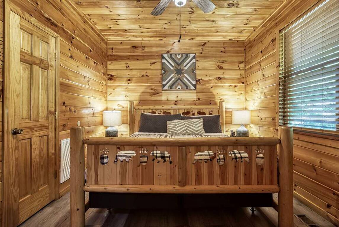 Cozy Bear Lodge 
