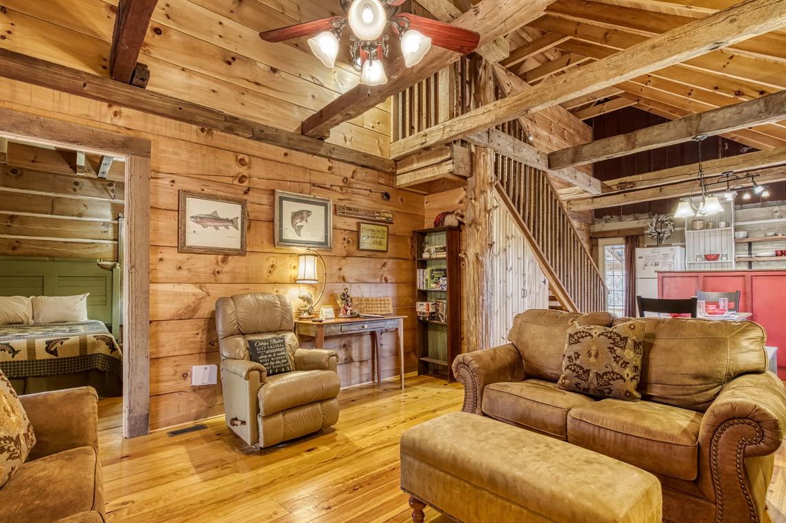 Angler's Ridge Log Cabin - New Listing