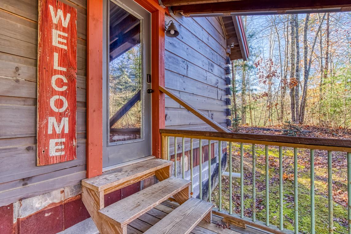 Angler's Ridge Log Cabin - New Listing