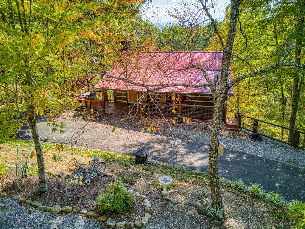 A Timber Hideaway - New Listing