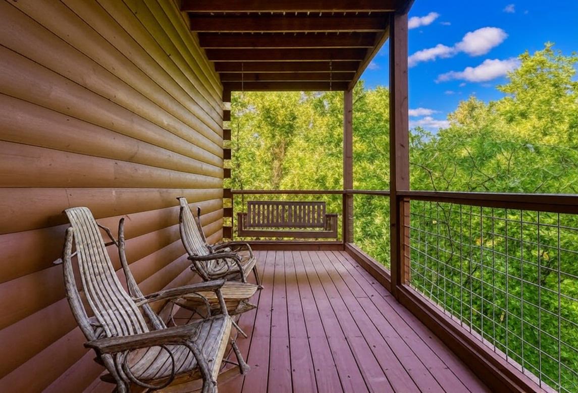 Cozy Bear Lodge 