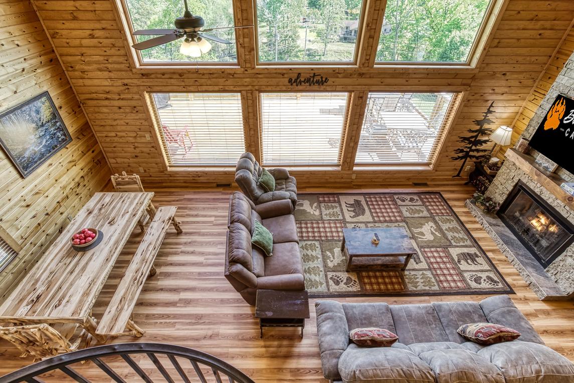 Riverside Mountain Retreat 