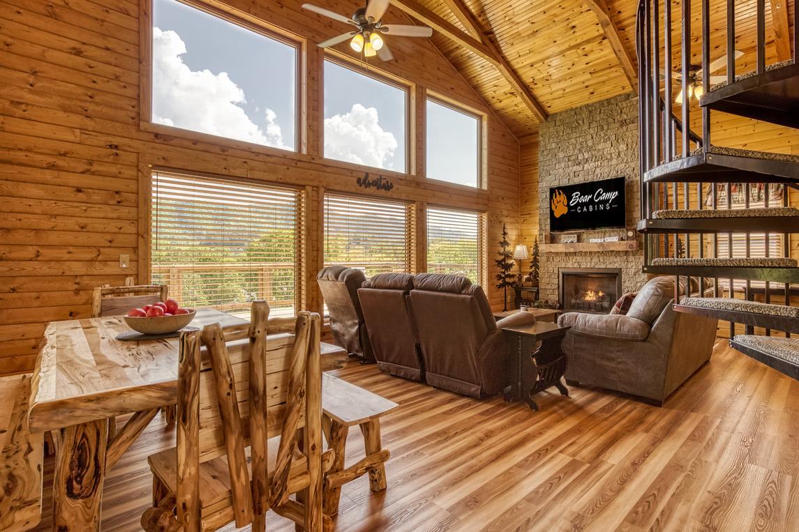 Riverside Mountain Retreat 