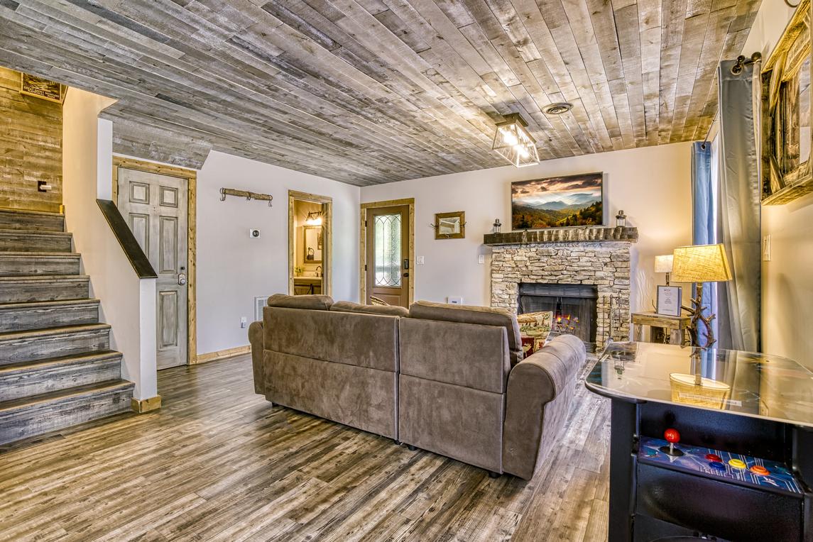 Arcadian Pass - New Listing