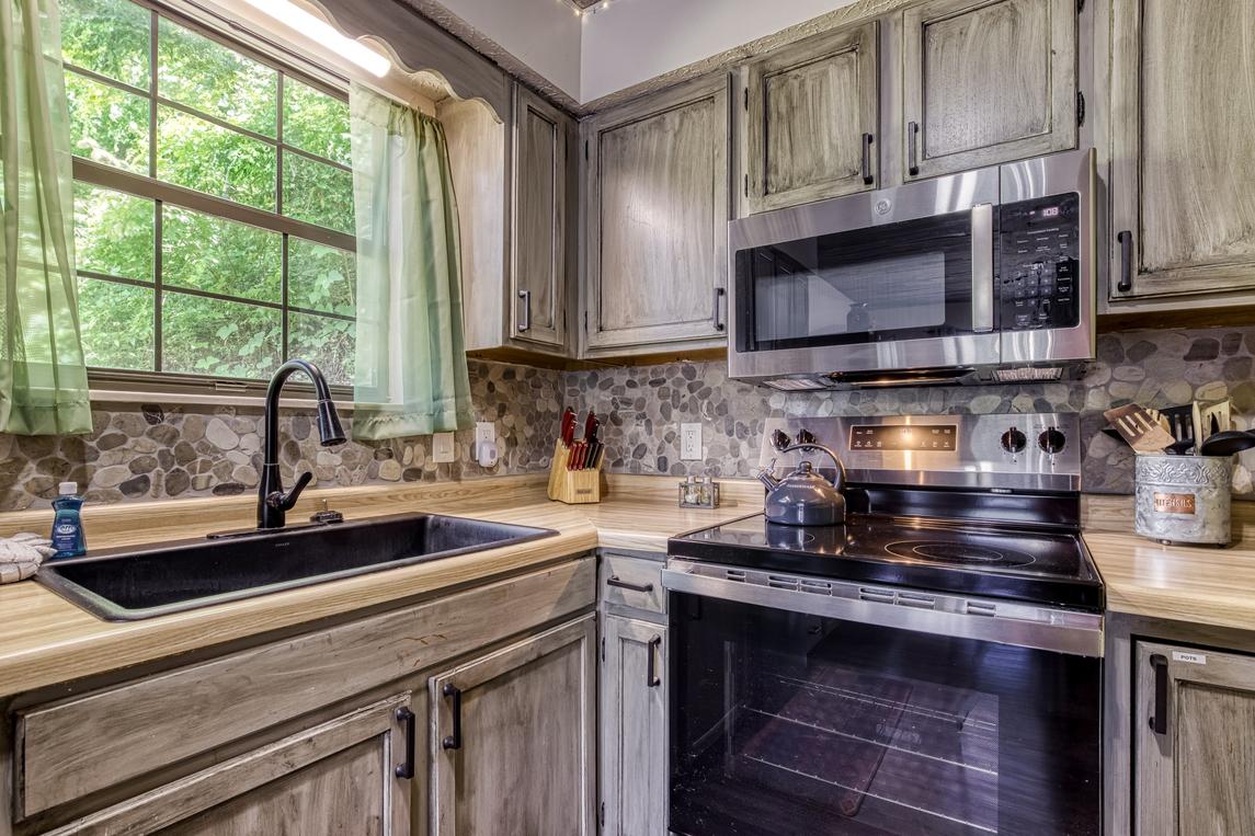Arcadian Pass - New Listing