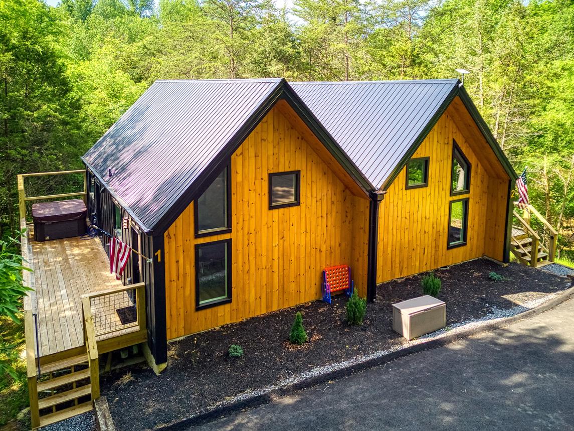 Twin Peaks Unit 1 - New Listing