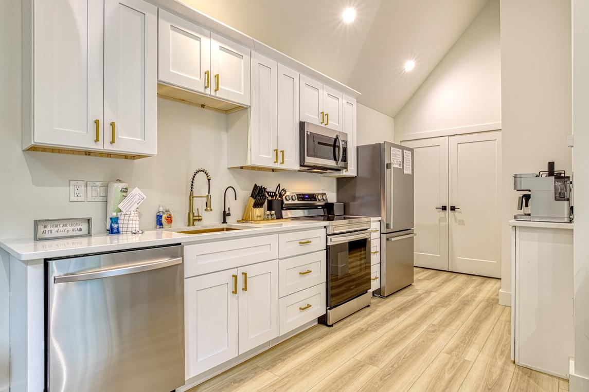 Twin Peaks Unit 2 - New Listing