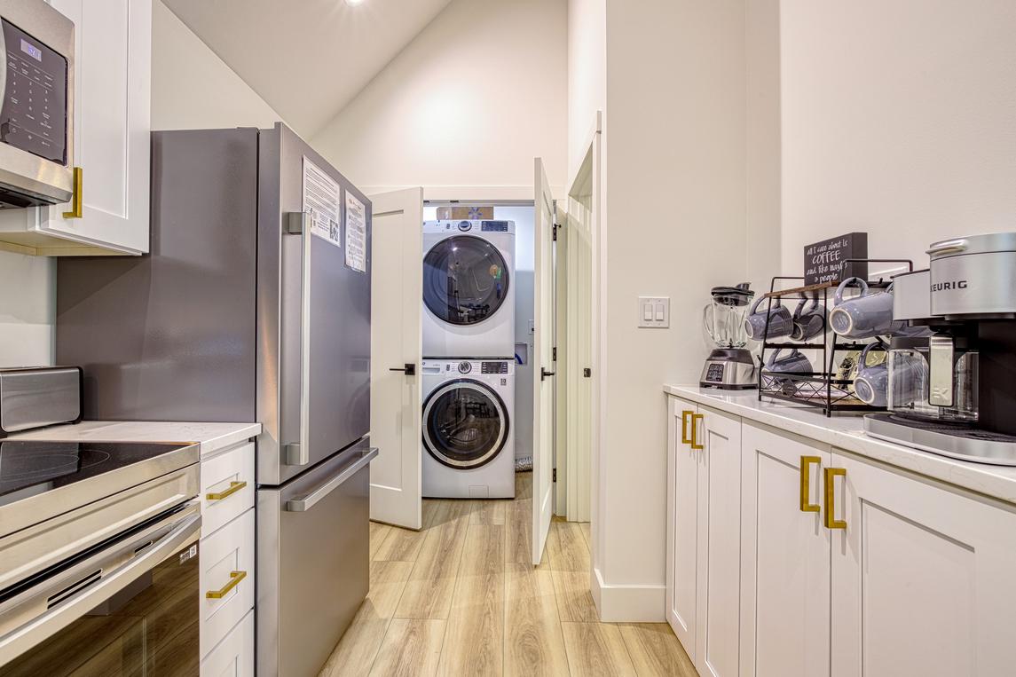 Twin Peaks Unit 2 - New Listing