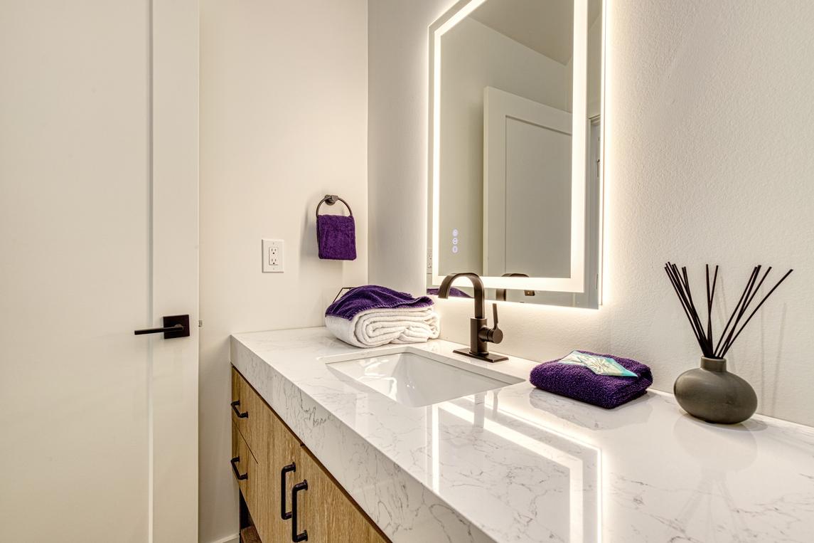 Twin Peaks Unit 2 - New Listing