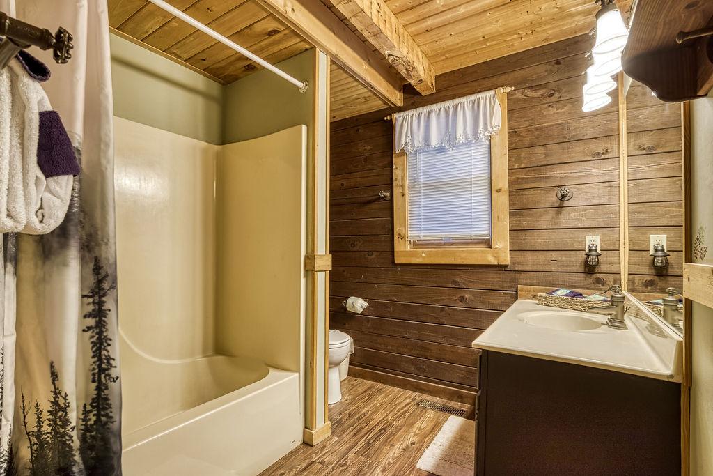 Hidden Mountain Dream - New Listing
