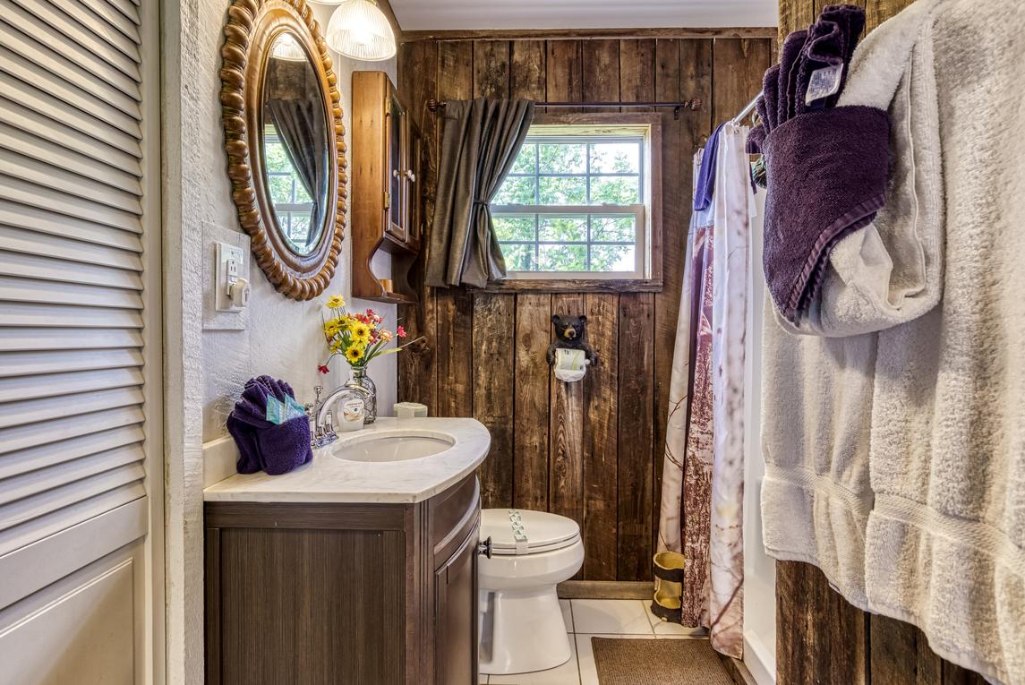 Valley View Farmhouse - New Listing