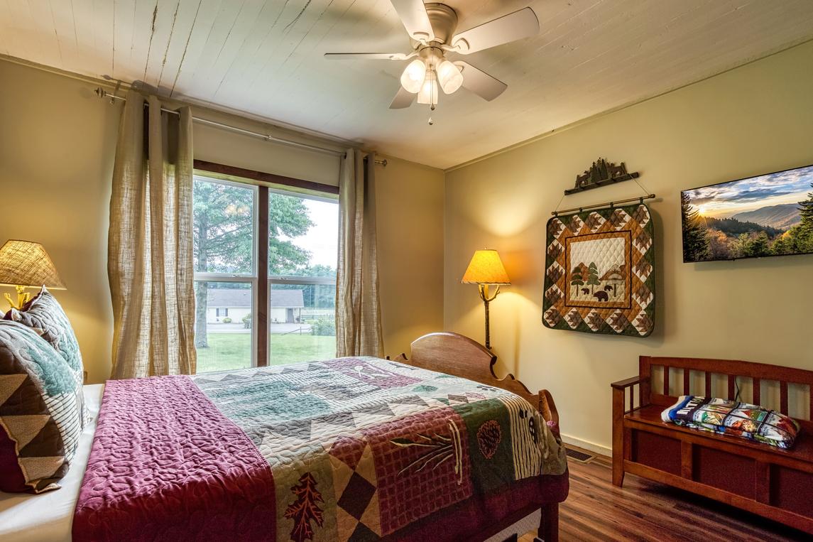Valley View Farmhouse - New Listing