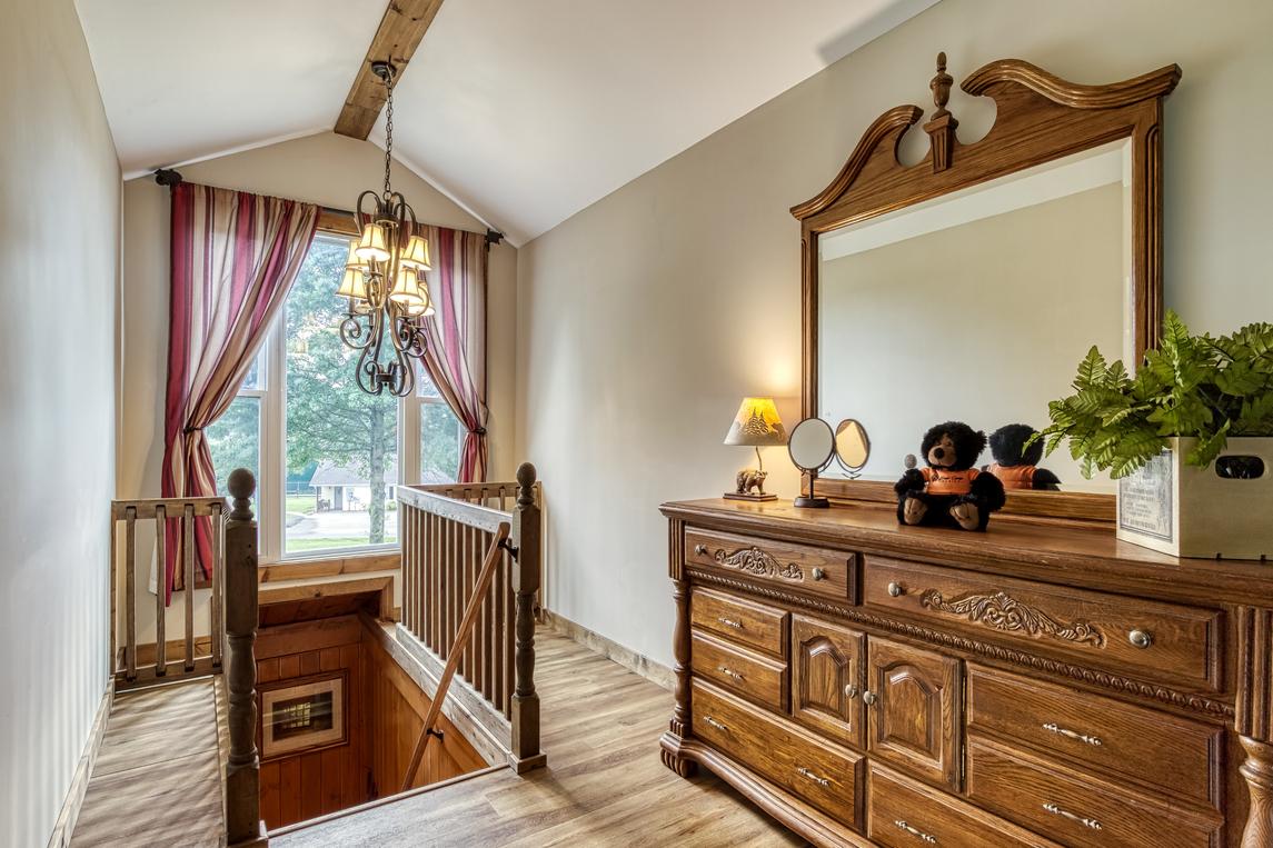 Valley View Farmhouse - New Listing