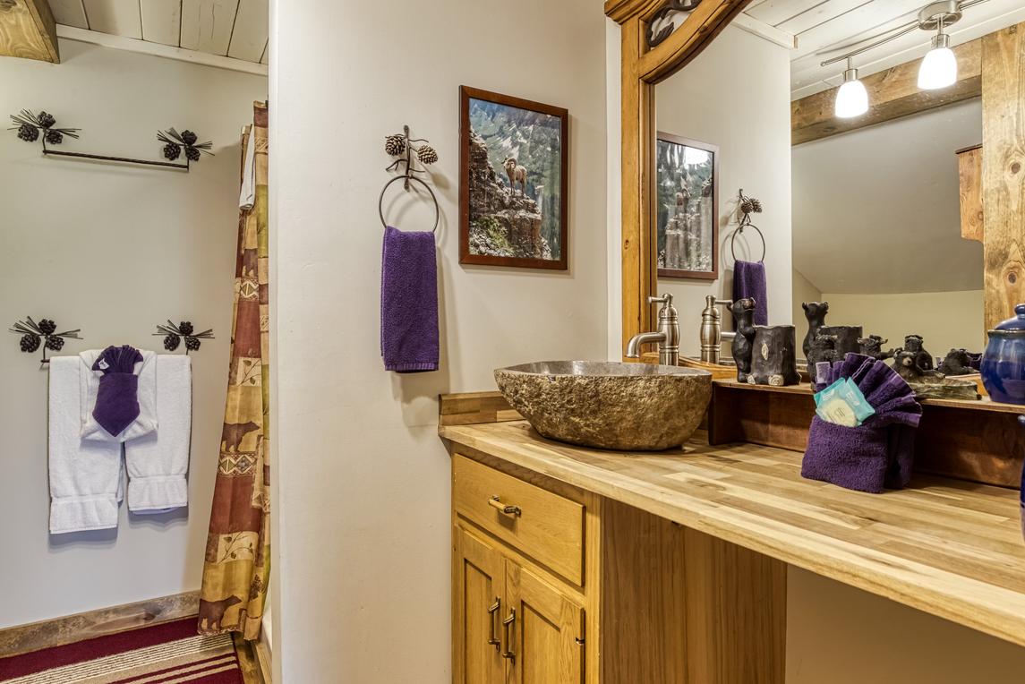 Valley View Farmhouse - New Listing