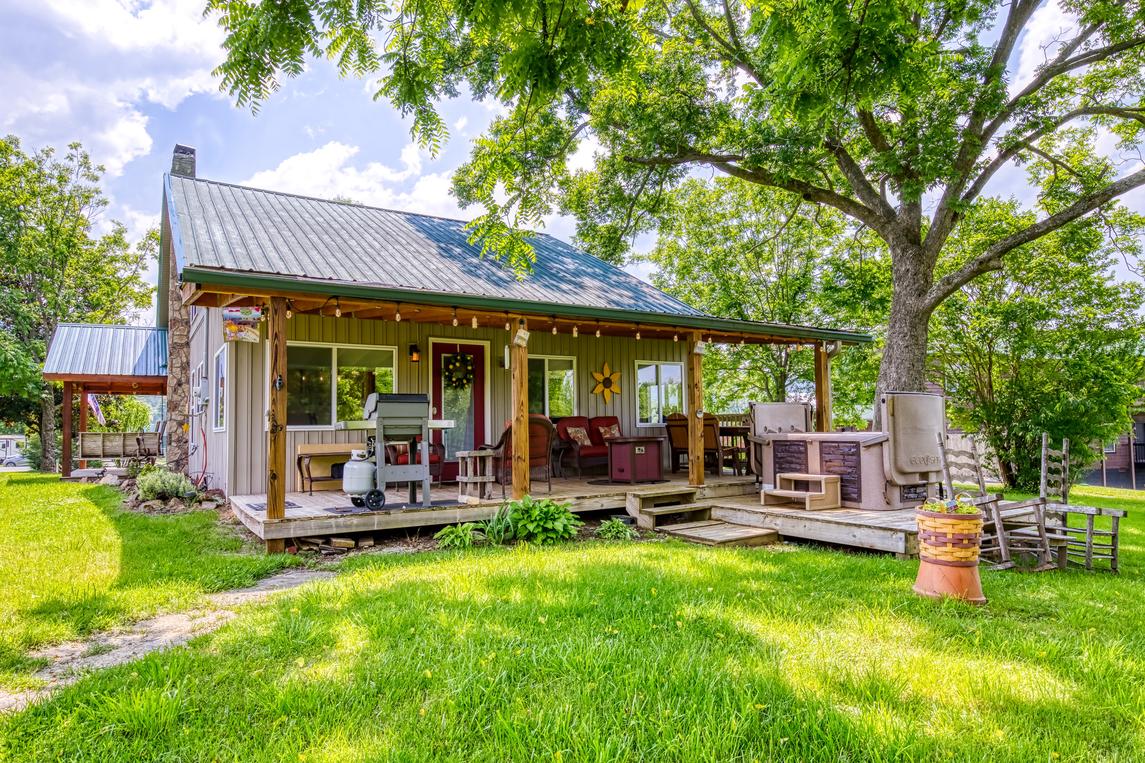 Valley View Farmhouse - New Listing