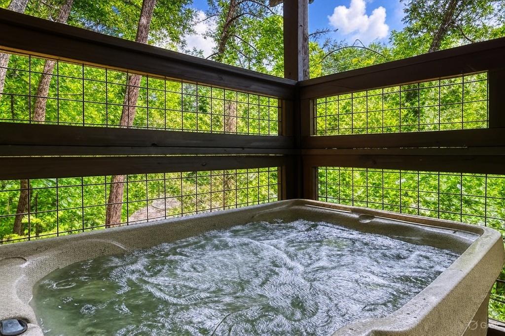 Alluring Embrace - New Listing