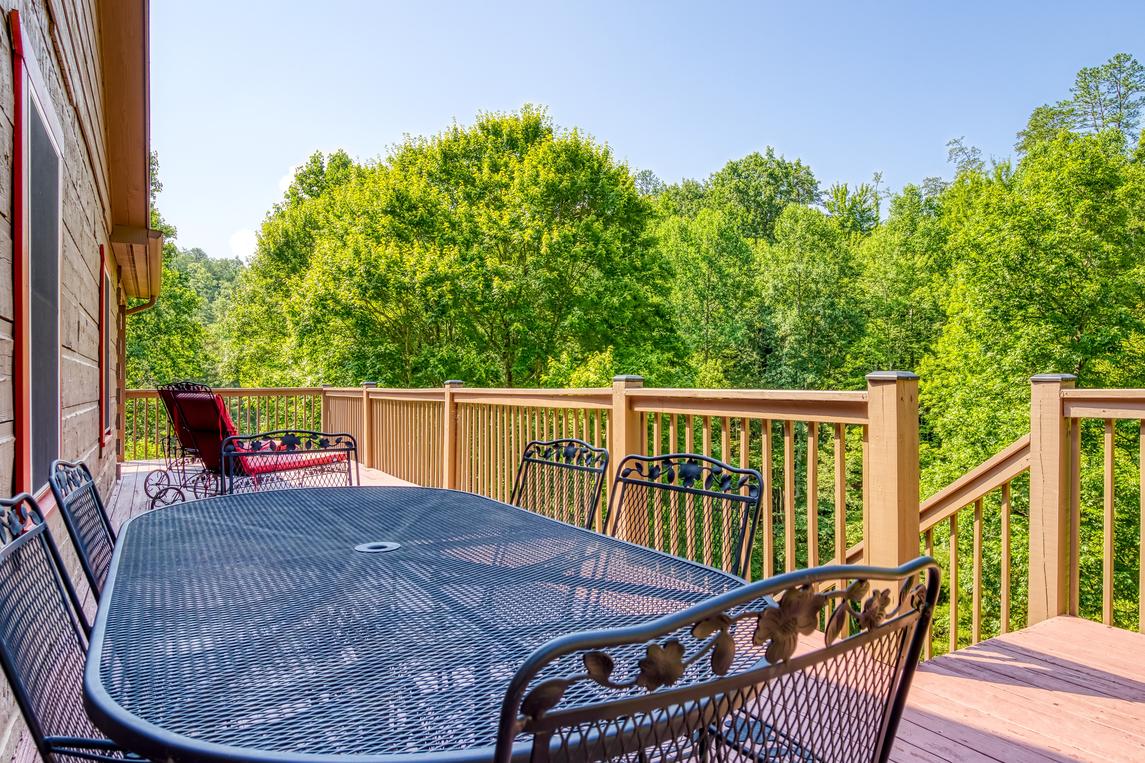 Tennessee Risky - New Listing