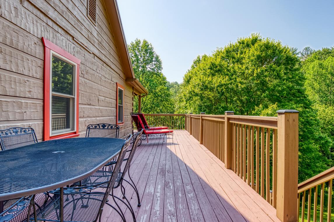 Tennessee Risky - New Listing
