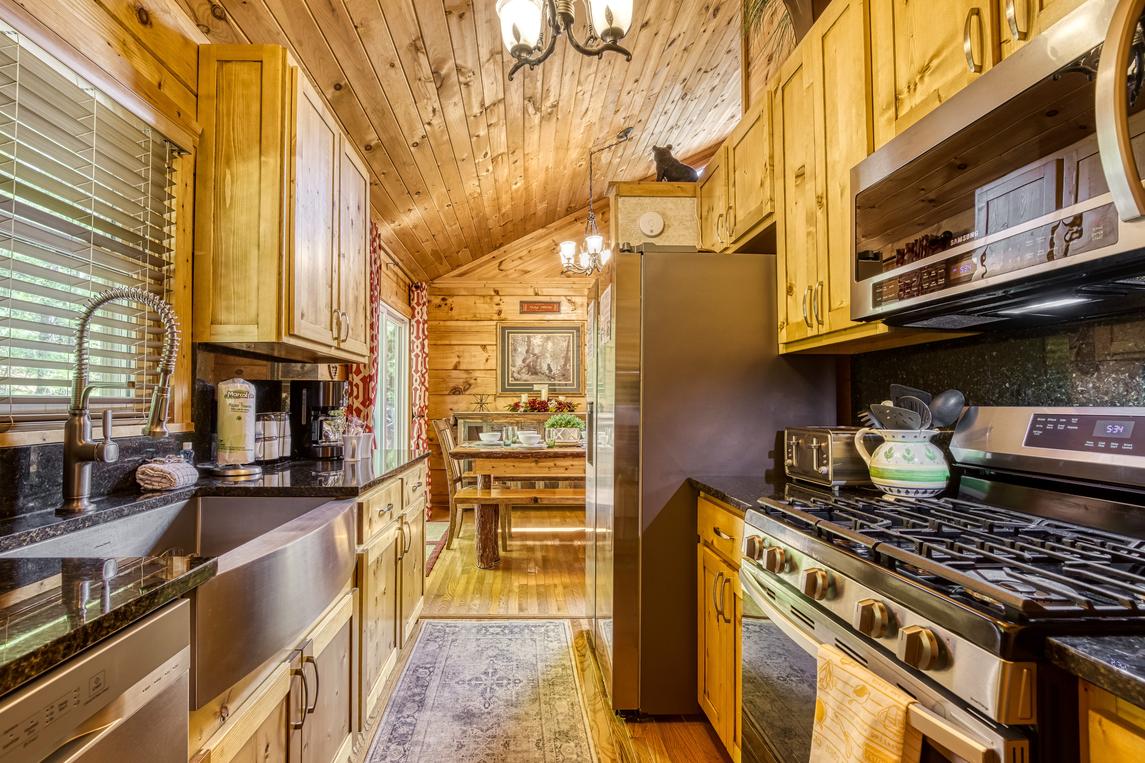 Tennessee Risky - New Listing
