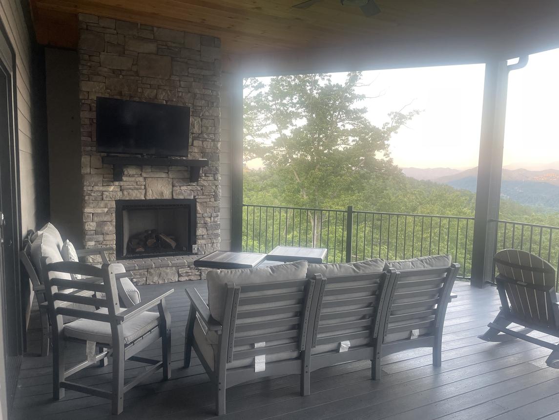 Rooms with a View - New Listing